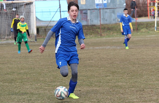 竞争激烈的 竞争激烈的